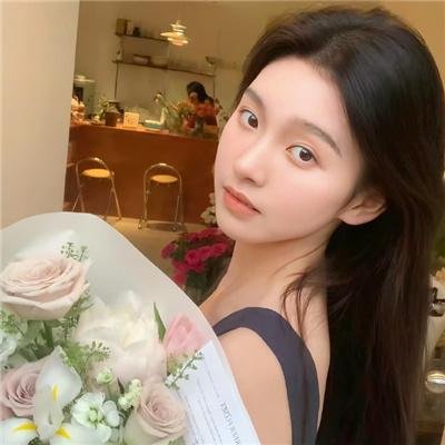 经常请吃饭的理事大人